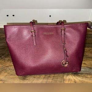 EUC Michael Kors tote